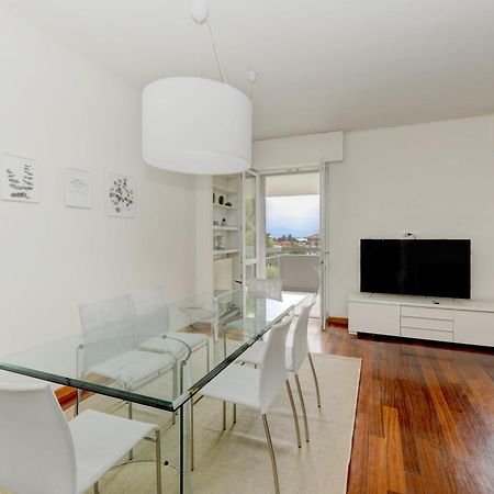 Appartement La Casa Di Olivia - Vista Lago à Desenzano del Garda Extérieur photo